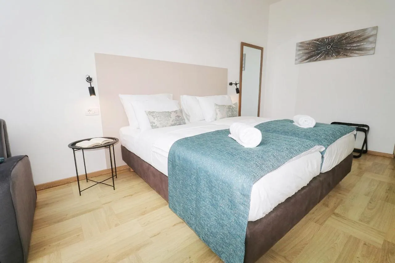 Luxury Villa Magico Slatine Affittacamere